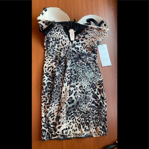 NWT Victoria's Secret Power Figure Convertible Shaping Slip Size 34D - Picture 4 of 6